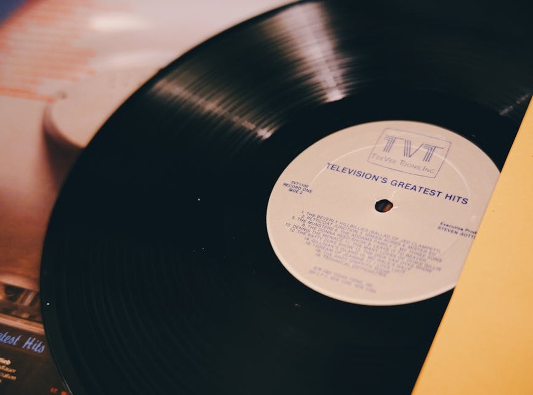 Beyond One Player: Exposing a Flaw in the System